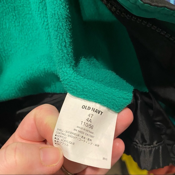 Boys Old Navy Black and Green Puffer Coat size 4T - Picture 6 of 7